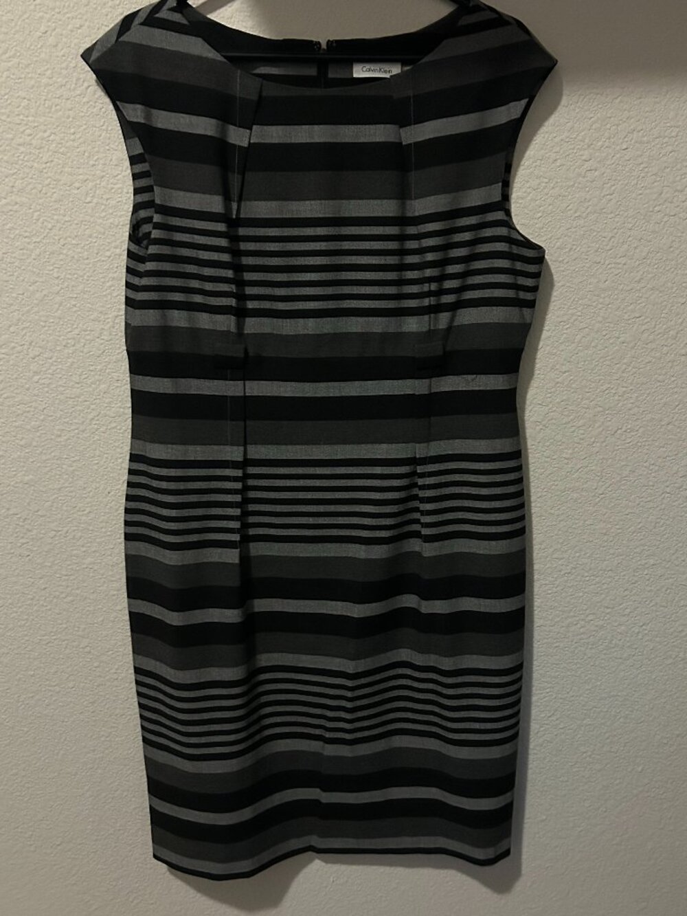 Calvin Klein Grey & Black Striped Sleeveless Sheath Dress – Women's Size 14
